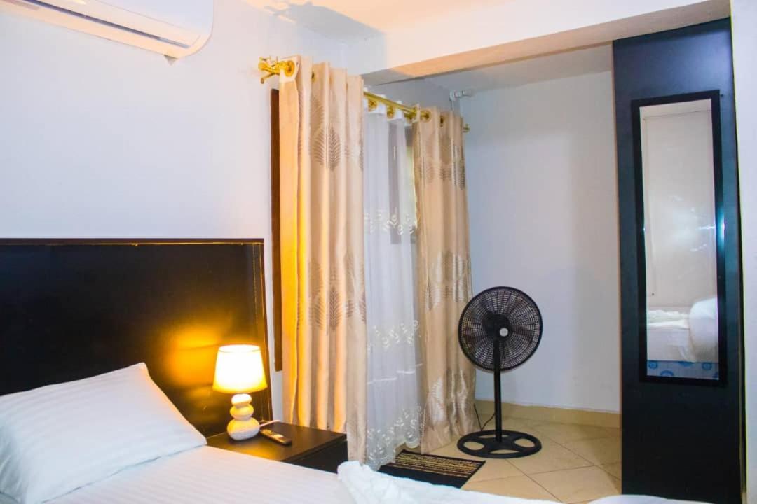Sally * Dar es Salaam